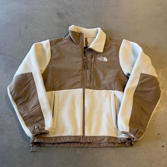 The North Face Jackets & Blazers - The north face cream and brown women's Denali zip up fleece